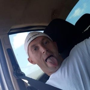 Meet your Posher, Clifford